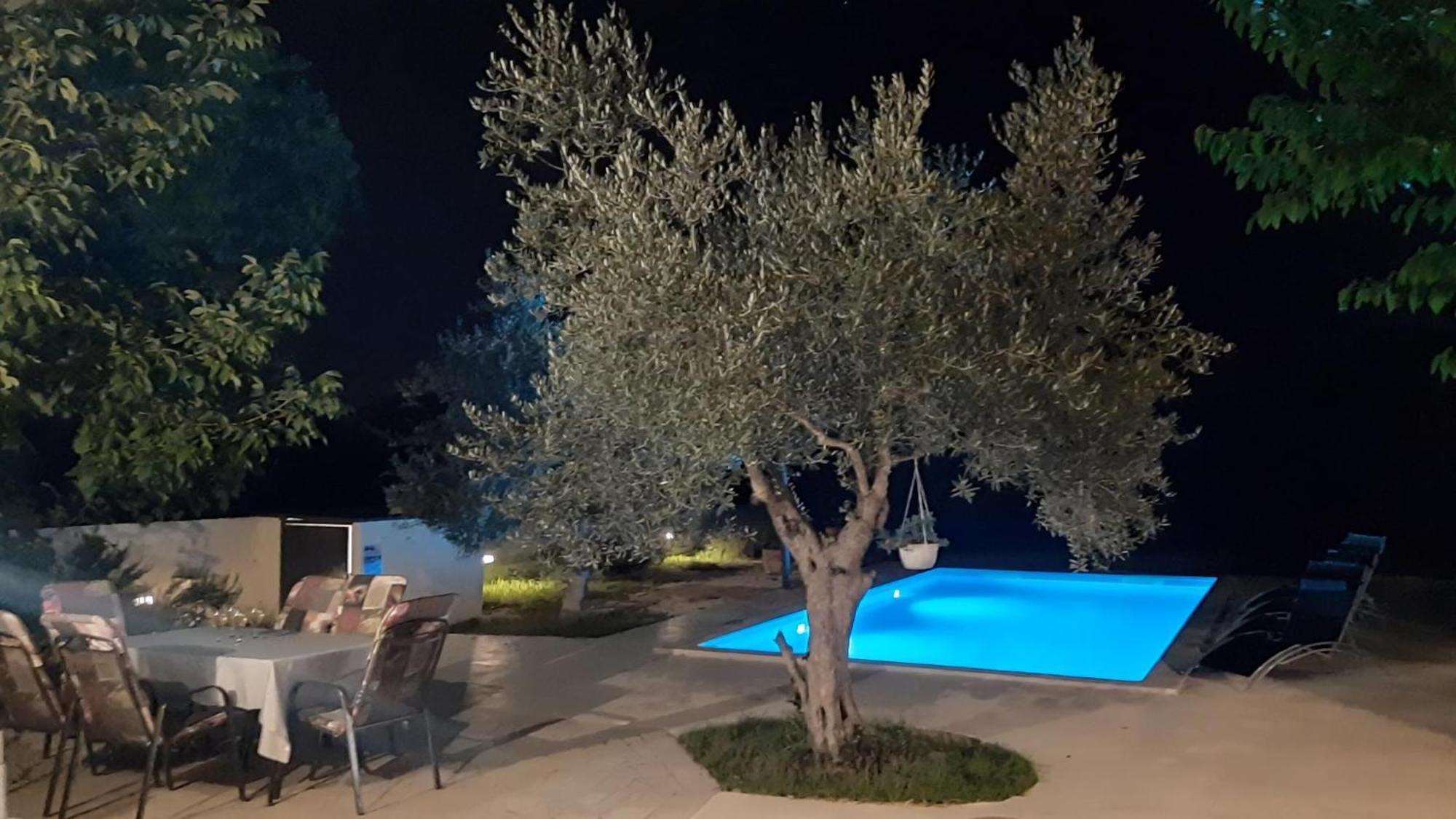 Ferienhaus Aqua Mit Pool Jadreški Екстериор снимка