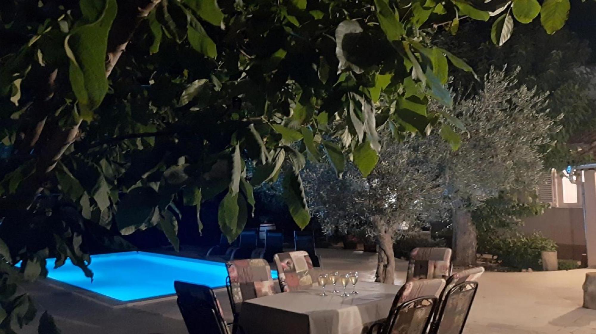 Ferienhaus Aqua Mit Pool Jadreški Екстериор снимка