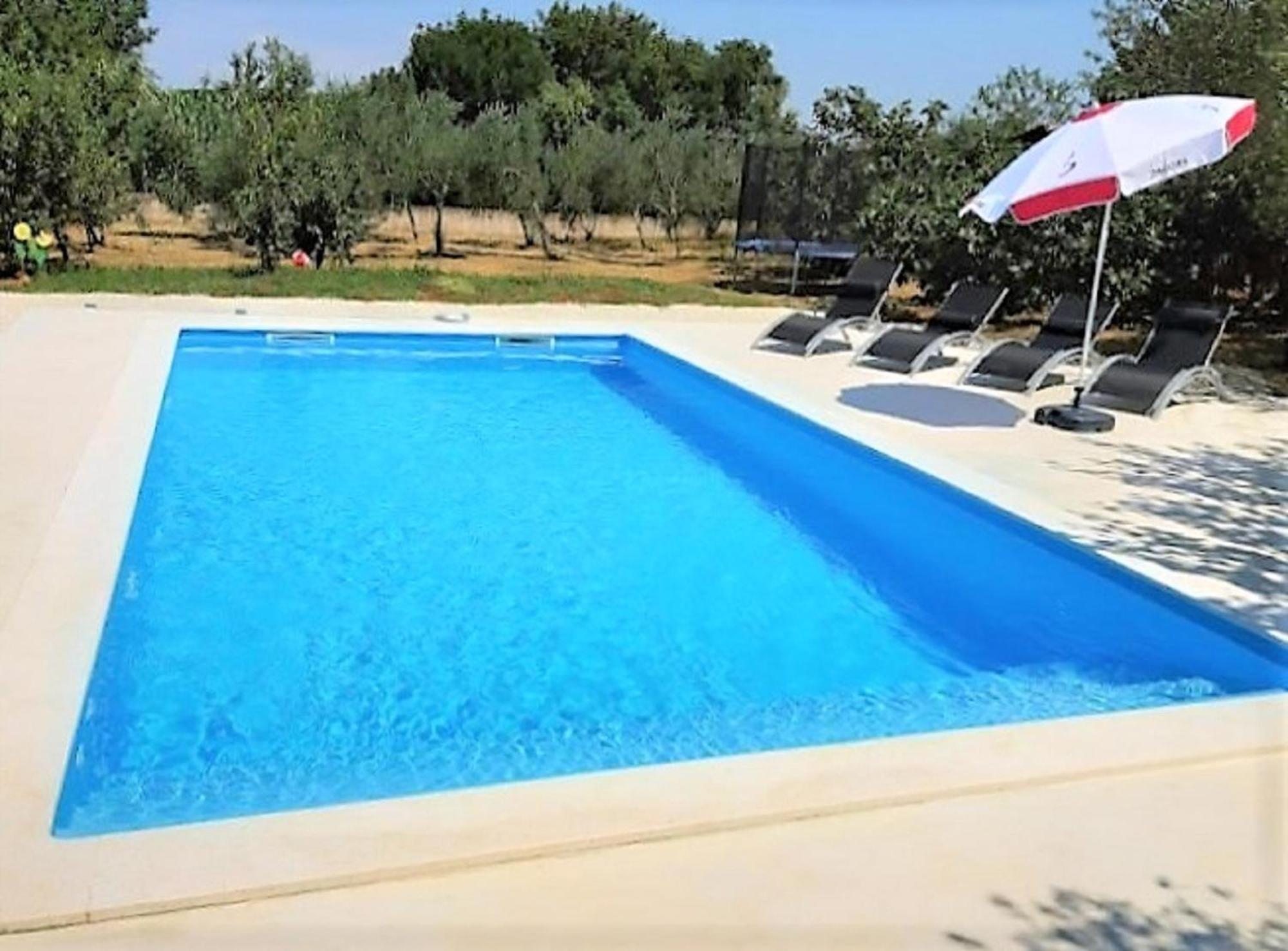 Ferienhaus Aqua Mit Pool Jadreški Екстериор снимка